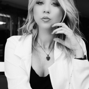 Paula Comby