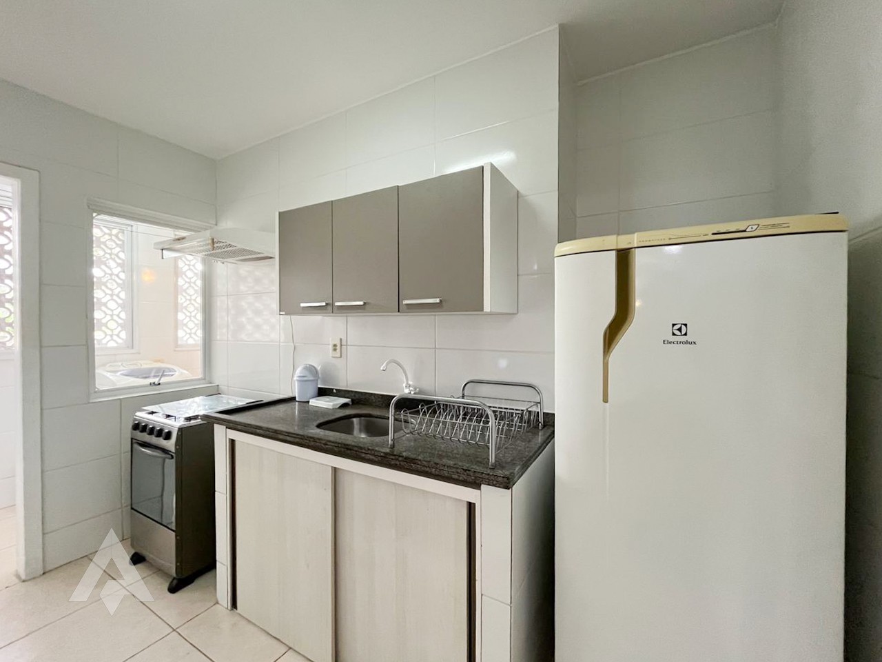 Apartamento mobiliado para locação, por R$ 2.400,00 - Bairro Garcia - Blumenau/SC — foto 4