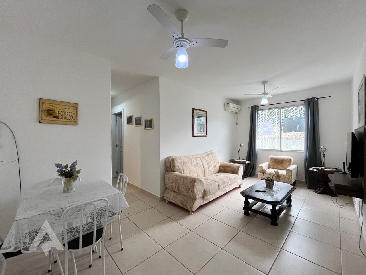 Apartamento mobiliado para locação, por R$ 2.400,00 - Bairro Garcia - Blumenau/SC - foto 1
