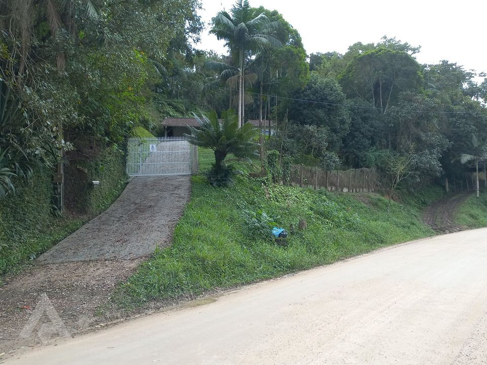 Propriedade Ampla em Gaspar, Bairro Macucos - Potencial para Expansão e Desenvolvimento! - foto 1