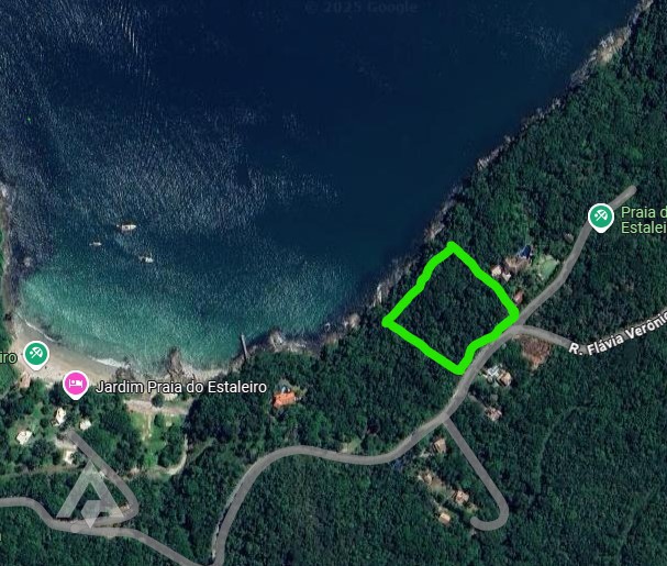 Terreno exclusivo FRENTE MAR na Praia do Estaleiro, em Porto Belo/SC! Com área total de 3.354,5 m. Ideal para projetos sustentáveis e de alto padrão — foto 2