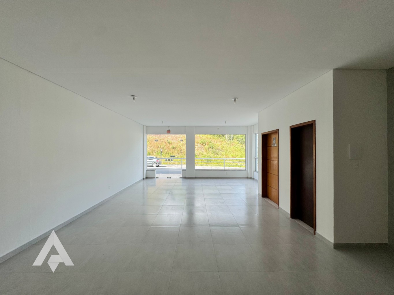 Loja térrea disponível para locação no bairro Boa Vista! - foto 1