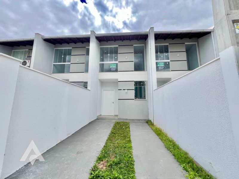 Sobrado com 2 suítes para locação no bairro Boa Vista! — foto 2