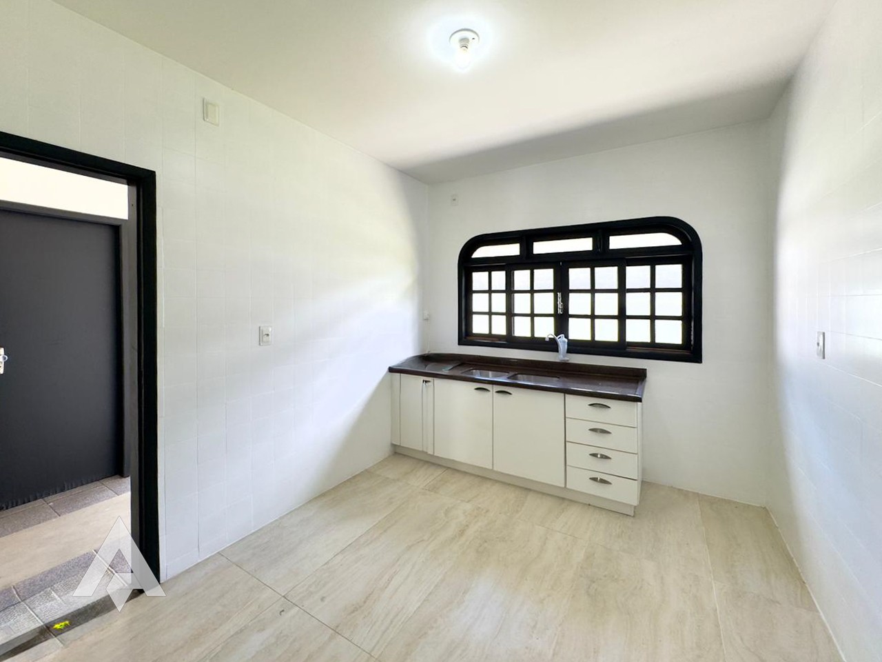 Casa plana com 3 dormitórios à venda no bairro Itoupava Seca! — foto 4