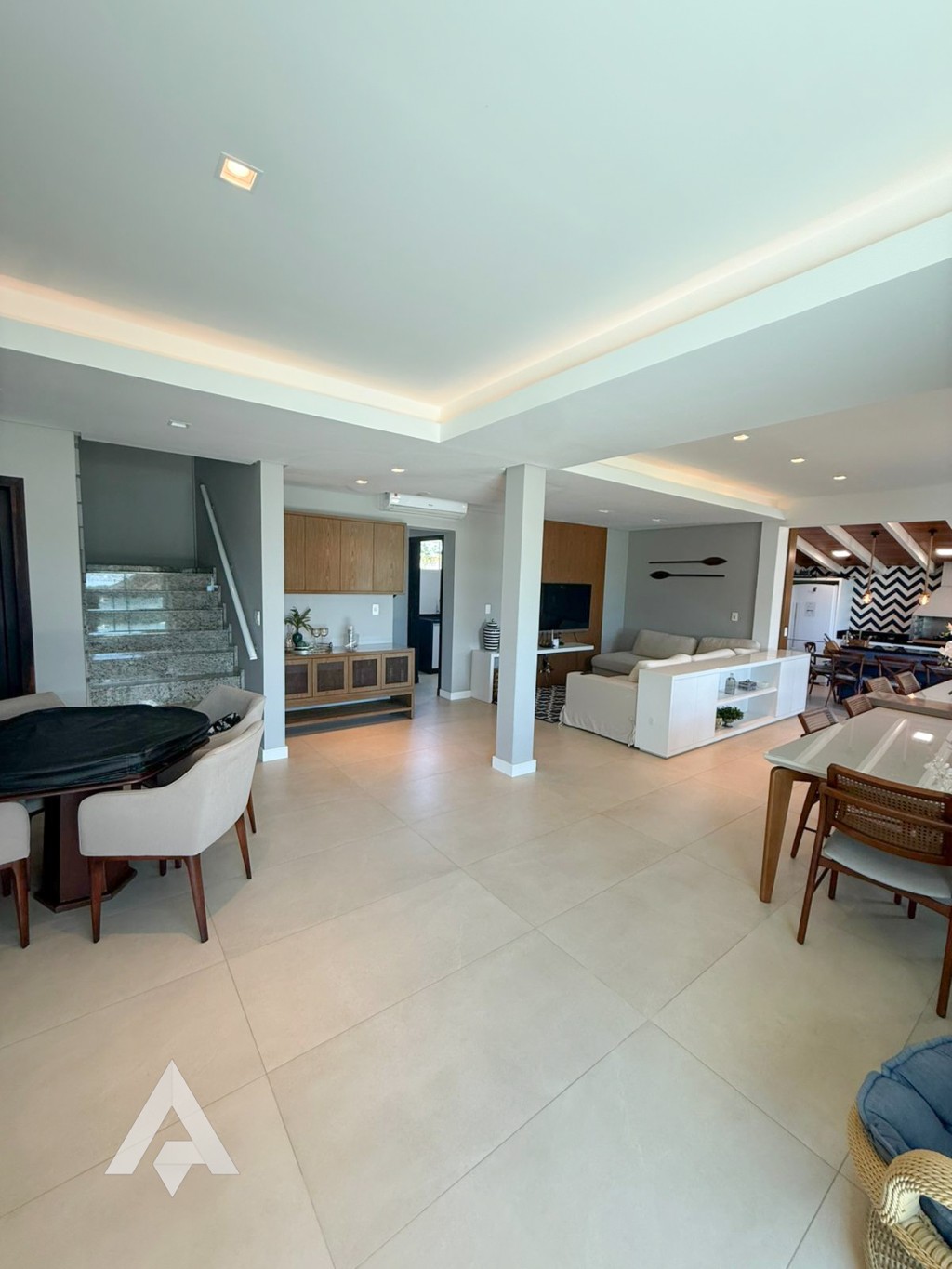Casa frente mar à venda por R$ 9.000.000,00 - Bairro Enseada Encantada - Porto Belo/SC — foto 3