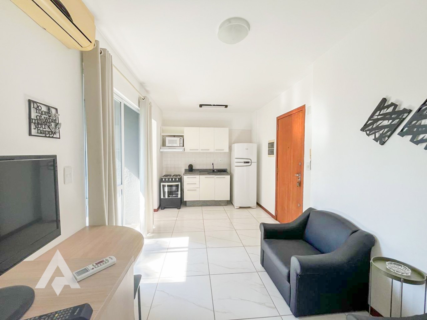 Loft mobiliado para locação por R$ 2.400,00 - Bairro Vila Nova - Blumenau/SC - foto 1