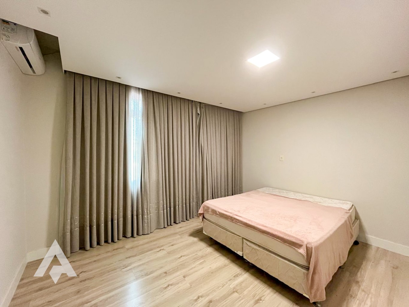 Apartamento com 4 dormitórios para locação por R$ 3.200,00 - Bairro Garcia - Blumenau/SC — foto 7