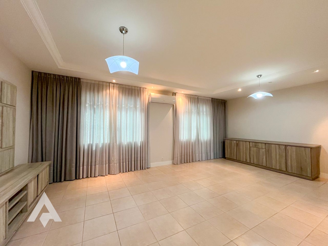 Apartamento com 4 dormitórios para locação por R$ 3.200,00 - Bairro Garcia - Blumenau/SC — foto 2