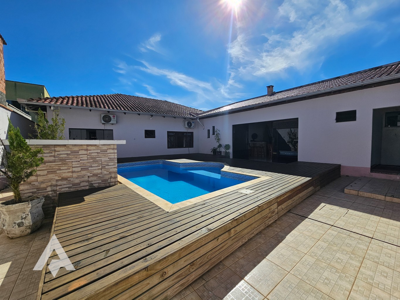 Casa Terrea á Venda por R$ 750.000,00 com 04 dormitórios - Itoupavazinha Blumenau/SC — foto 3