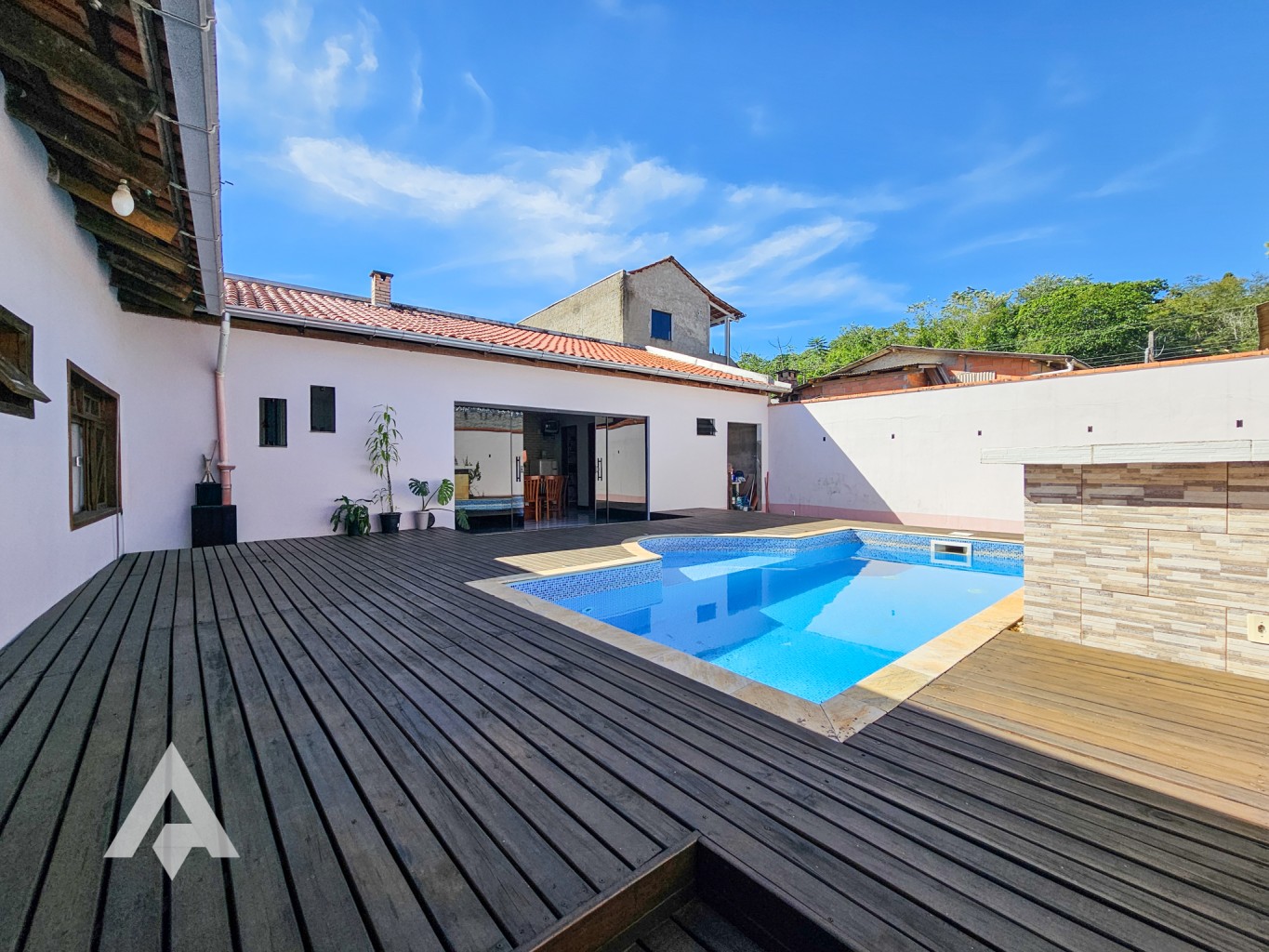 Casa Terrea á Venda por R$ 750.000,00 com 04 dormitórios - Itoupavazinha Blumenau/SC — foto 2