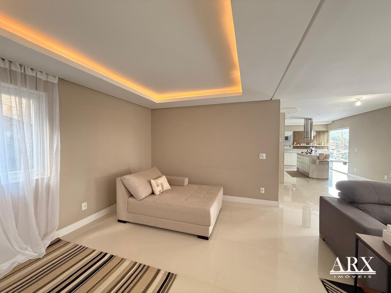 Ativo raro no centro de Pomerode 2.300m + residência completa — foto 6