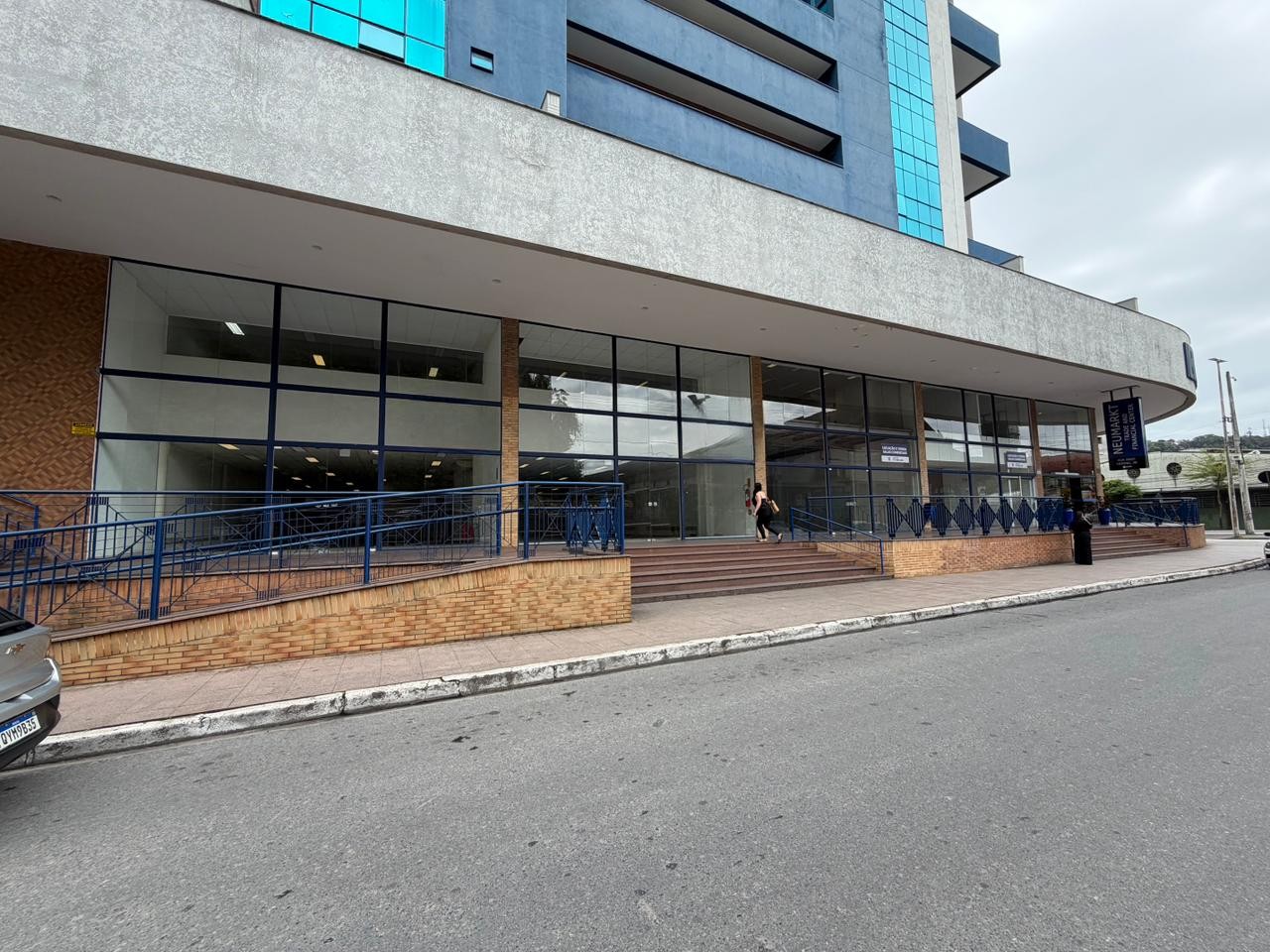 Sala comercial no Neumarkt Trade Center - Para venda e locação! — foto 2