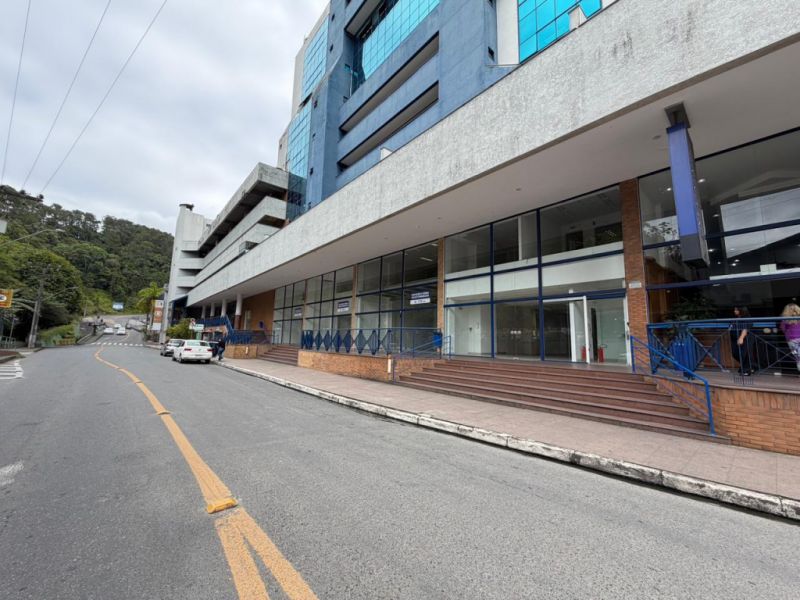 Sala comercial no Neumarkt Trade Center - Para venda e locação! - foto 1