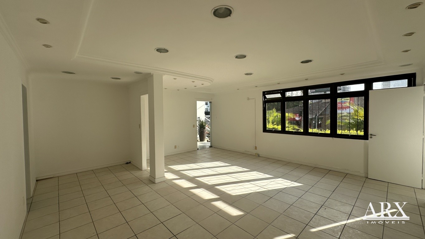 Sala comercial térrea na Ponta Aguda, para locação! — foto 5
