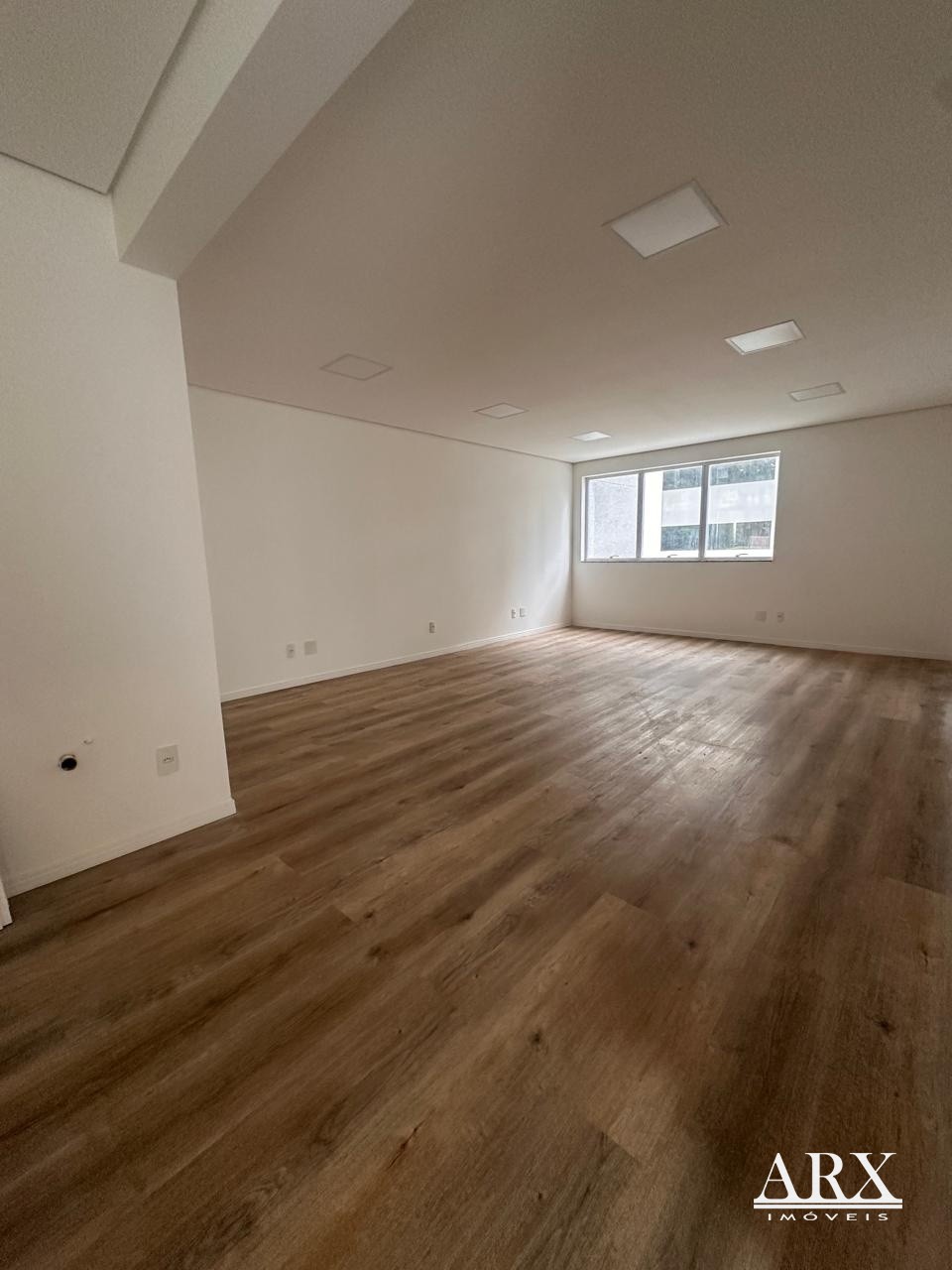 Sala comercial para locação no Centro de Blumenau — foto 2