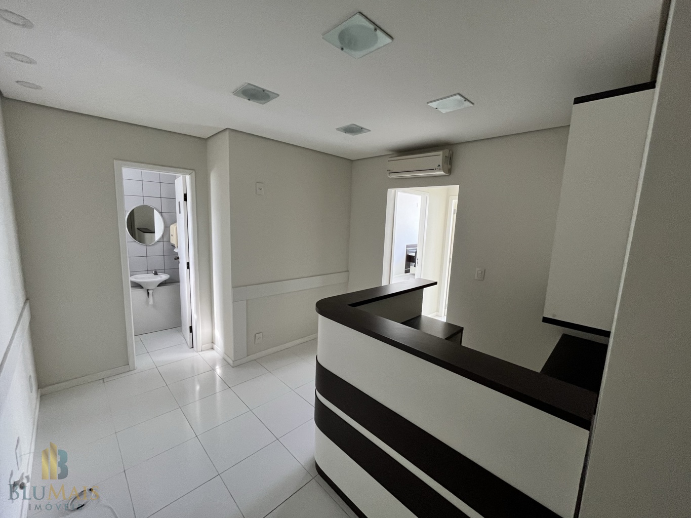 Sala Comercial de 54m² no bairro Centro, em Blumenau | Eu Corretor
