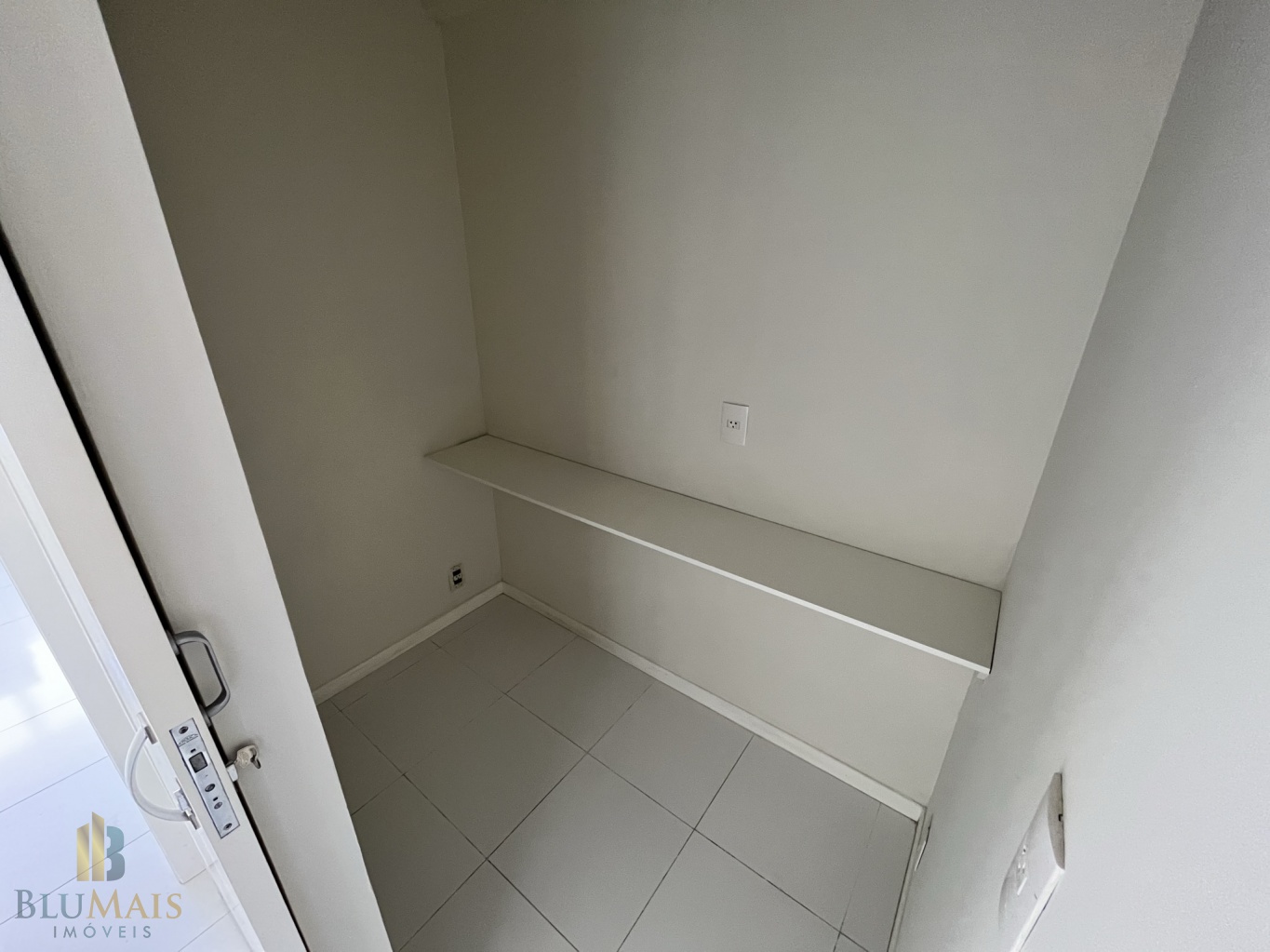 Sala Comercial de 54m² no bairro Centro, em Blumenau | Eu Corretor