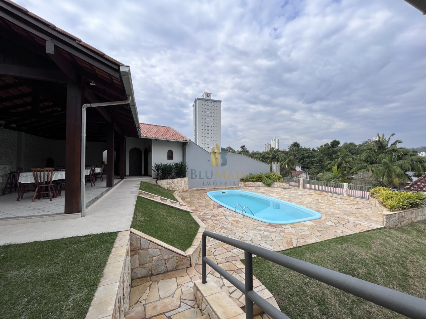 Casa de 3 quartos, 275m² no bairro Vila Nova, em Blumenau | Eu Corretor