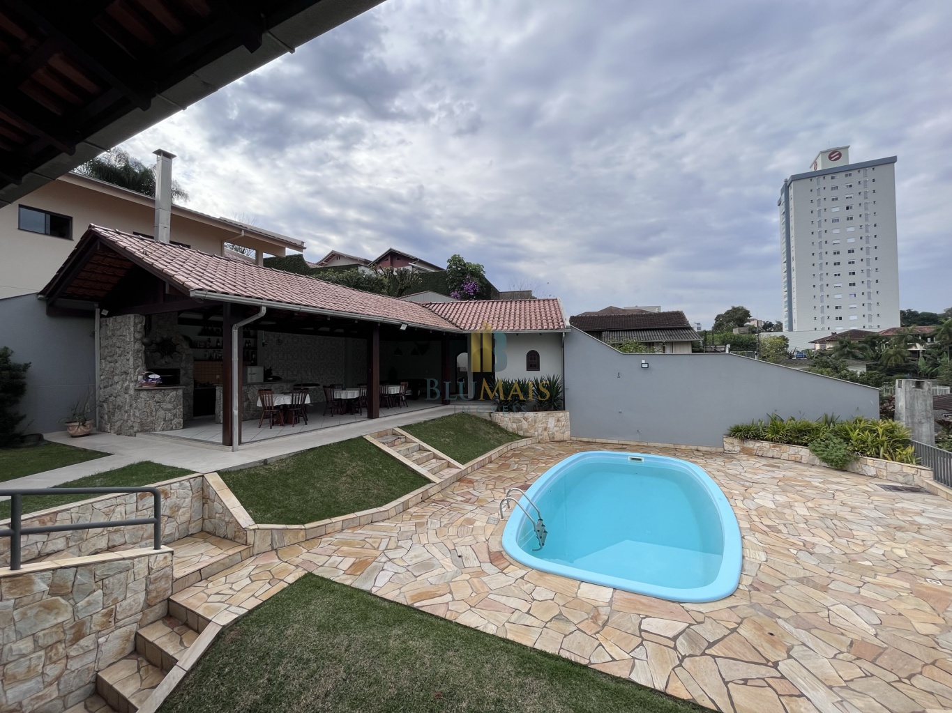 Casa de 3 quartos, 275m² no bairro Vila Nova, em Blumenau | Eu Corretor