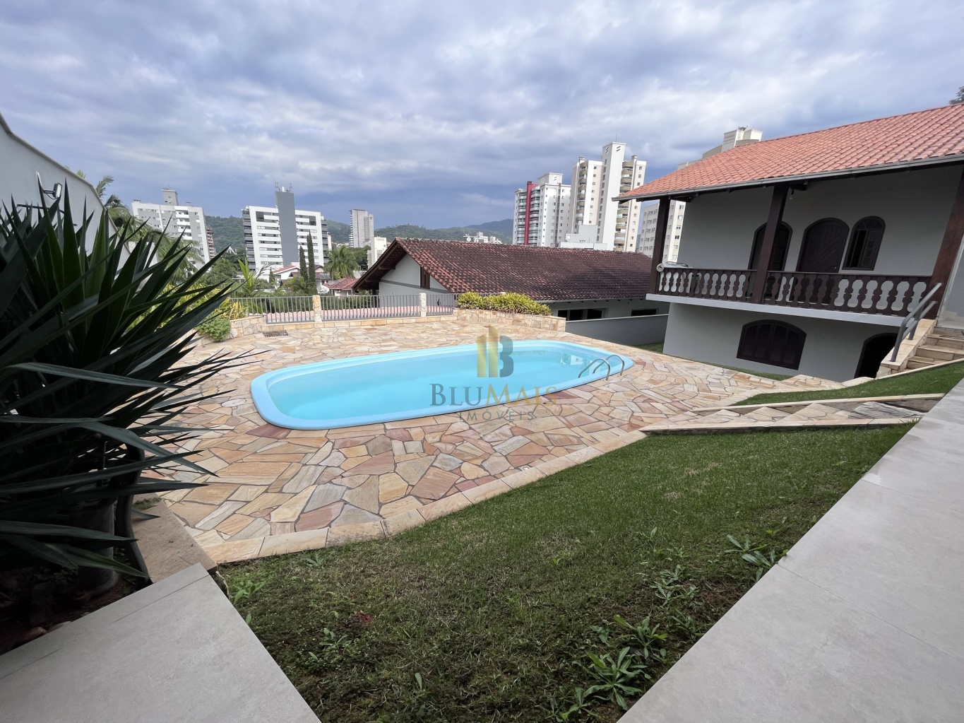 Casa de 3 quartos, 275m² no bairro Vila Nova, em Blumenau | Eu Corretor