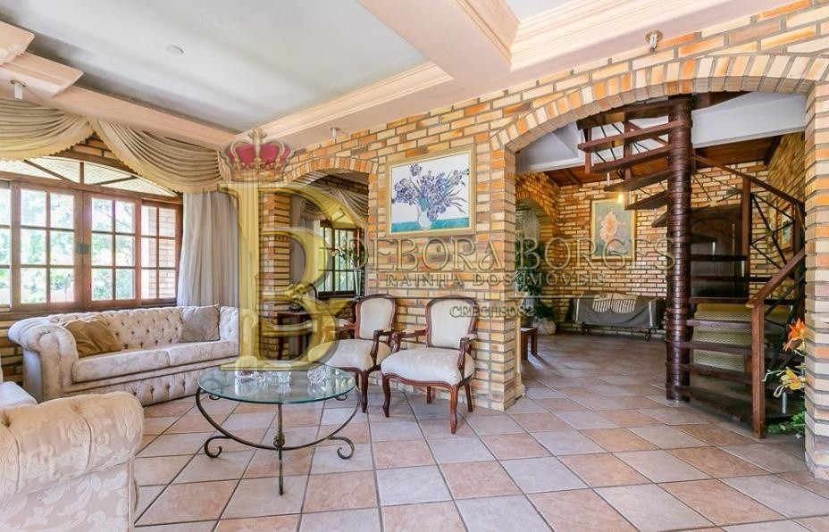 Casa de 5 quartos, 384m² no bairro José Mendes, em Florianópolis | Eu Corretor