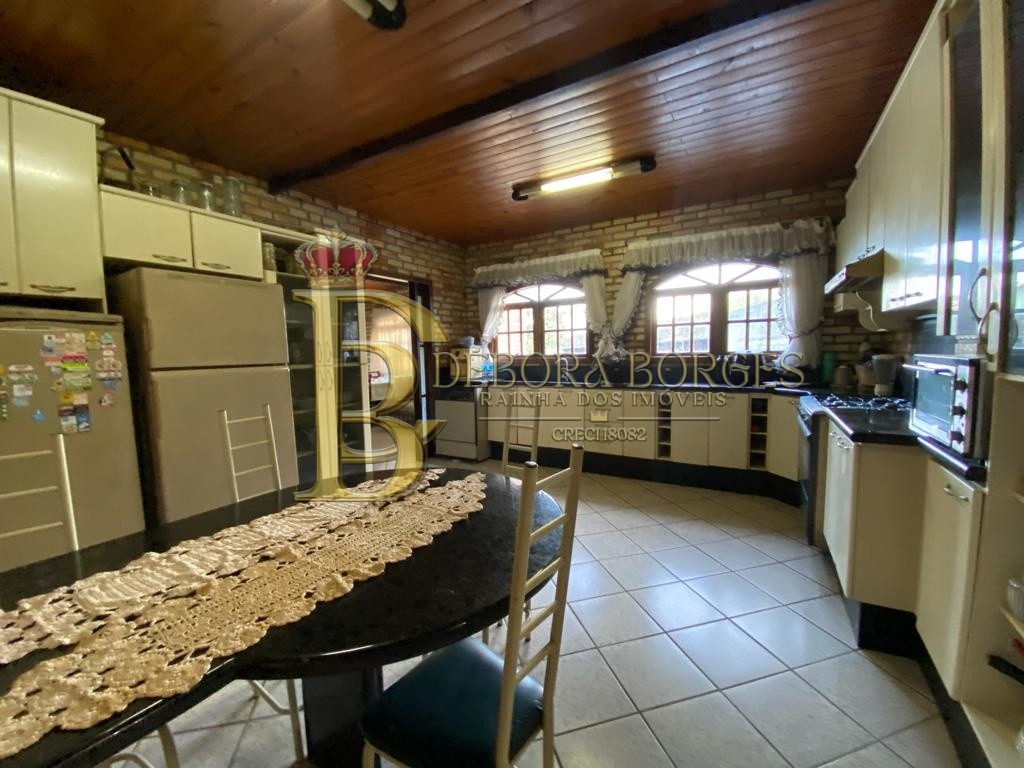 Casa de 5 quartos, 384m² no bairro José Mendes, em Florianópolis | Eu Corretor