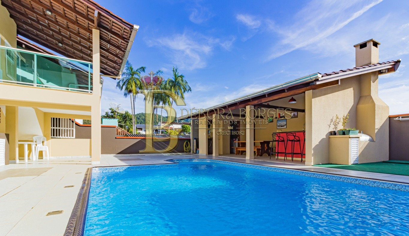 Casa de 3 quartos, no bairro Velha Central, em Blumenau | Eu Corretor