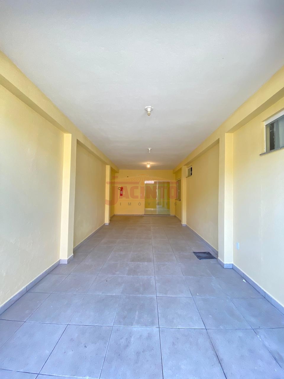 Casa geminada com 2 dormitórios no Bairro Tribess. — foto 2