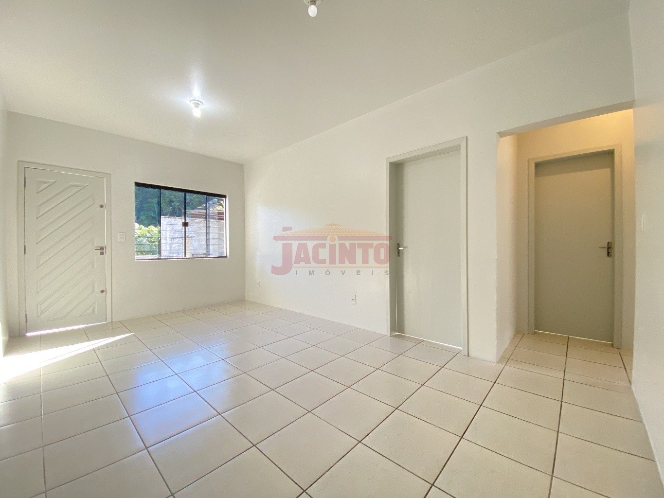 Apartamento com 2 dormitórios no bairro Fortaleza. — foto 4