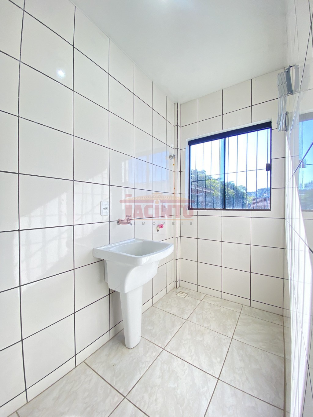 Apartamento com 2 dormitórios no bairro Fortaleza. — foto 5