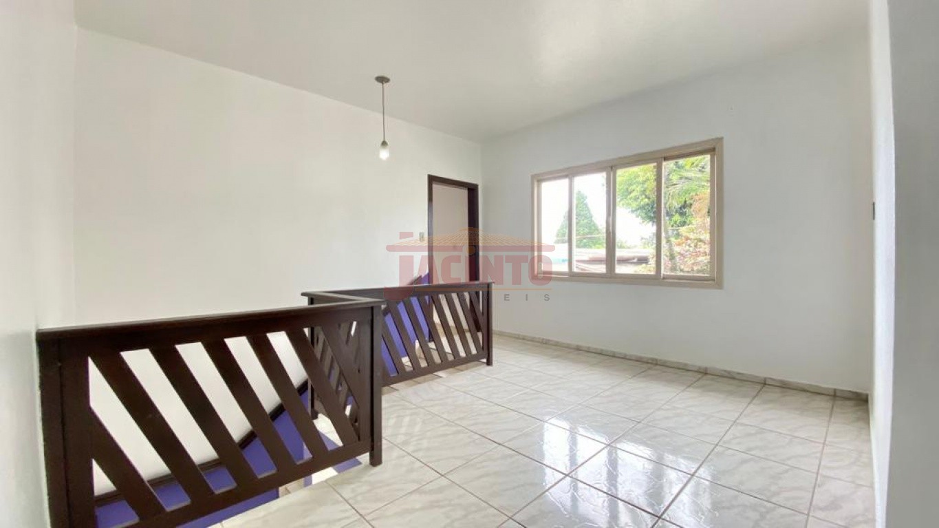 Casa parte superior com 3 suítes no Bairro Itoupava Central. — foto 3