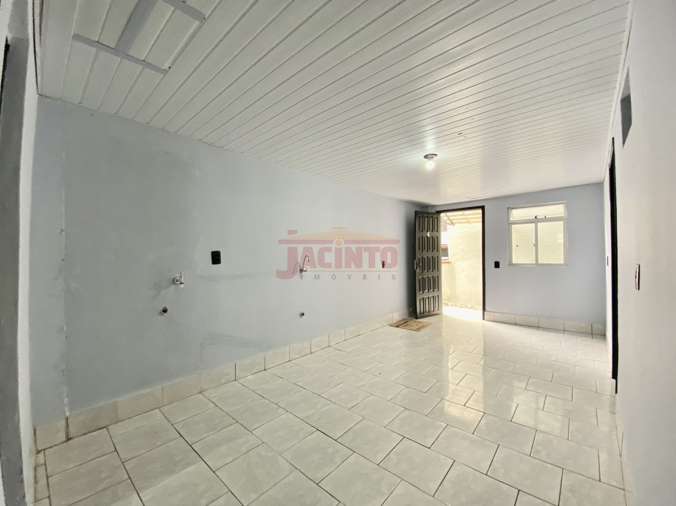 Apartamento com 3 dormitórios no bairro Fortaleza. — foto 3