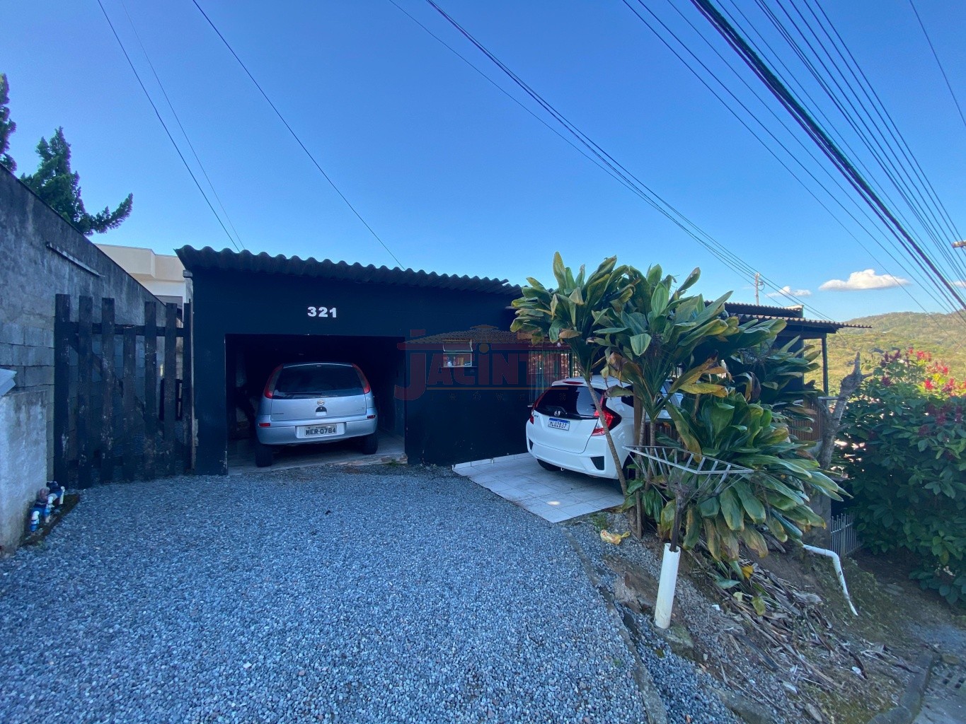 Apartamento com 3 dormitórios no bairro Fortaleza. - foto 1