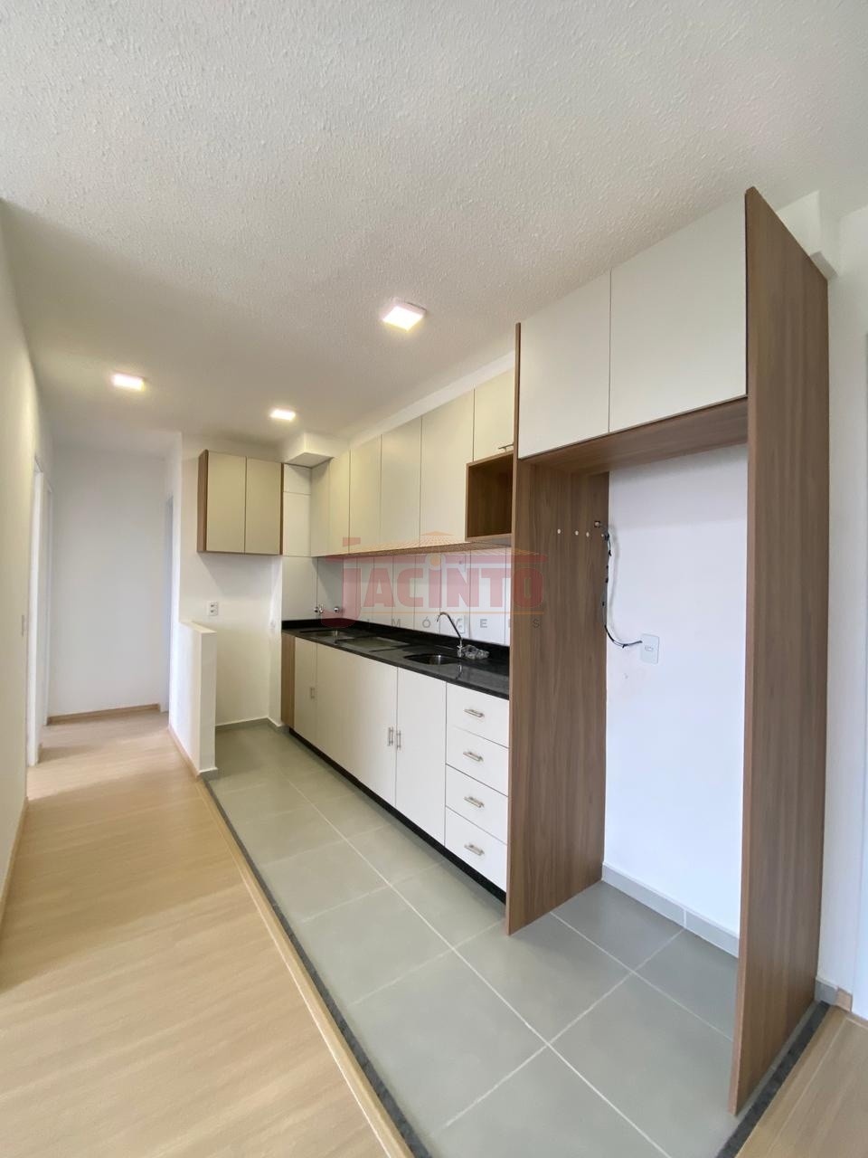 Apartamento novo semi mobiliado com 2 dormitórios no Bairro Itoupava Central. - foto 1