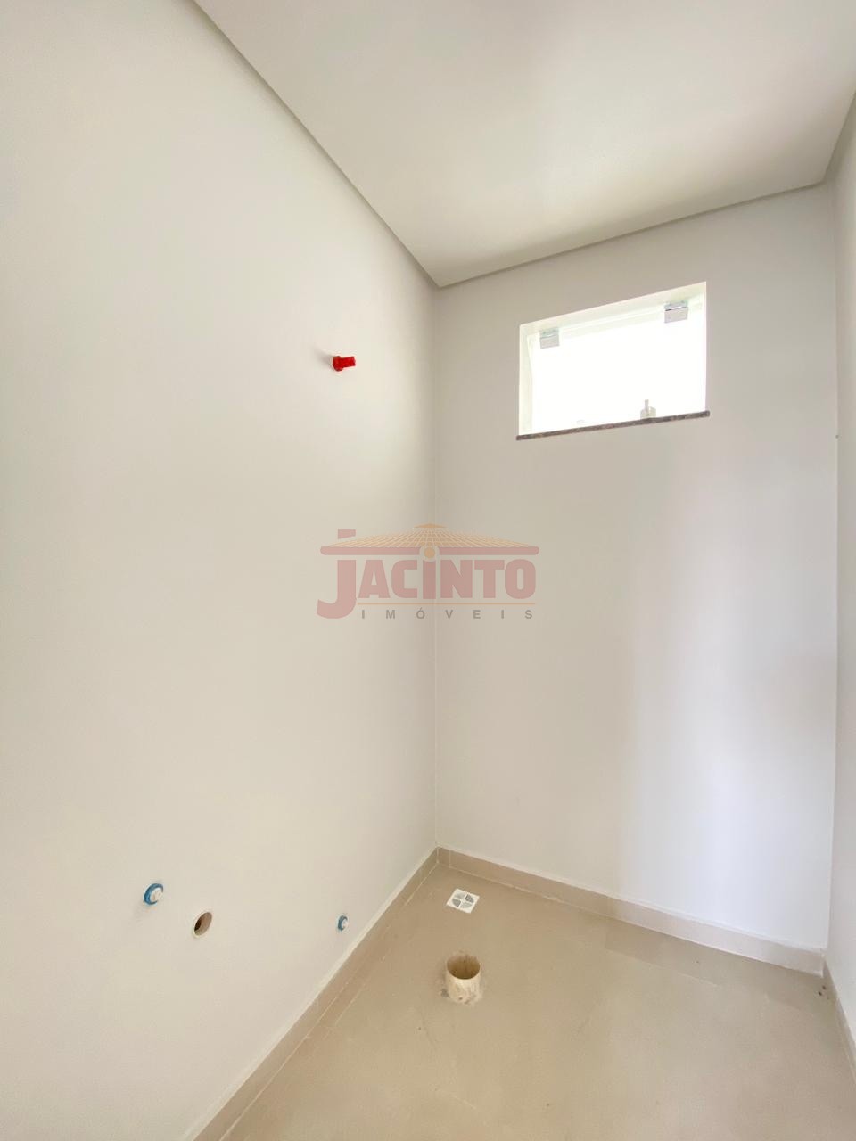 Sobrado triplex com 2 suítes no Bairro Água Verde. — foto 7