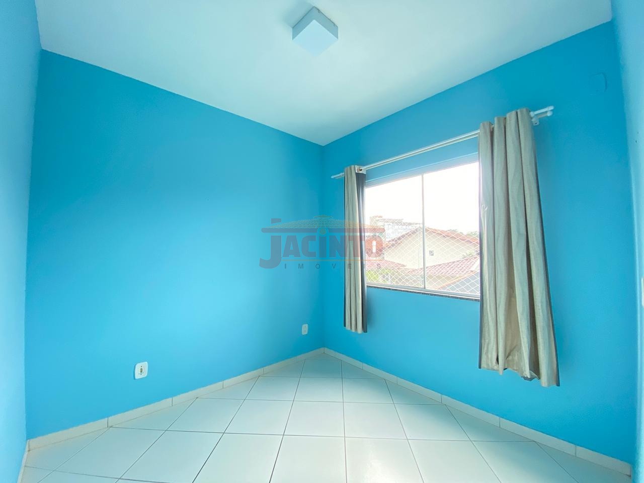 Apartamento semi mobiliado com 2 dormitórios no Bairro Itoupava Central. — foto 4