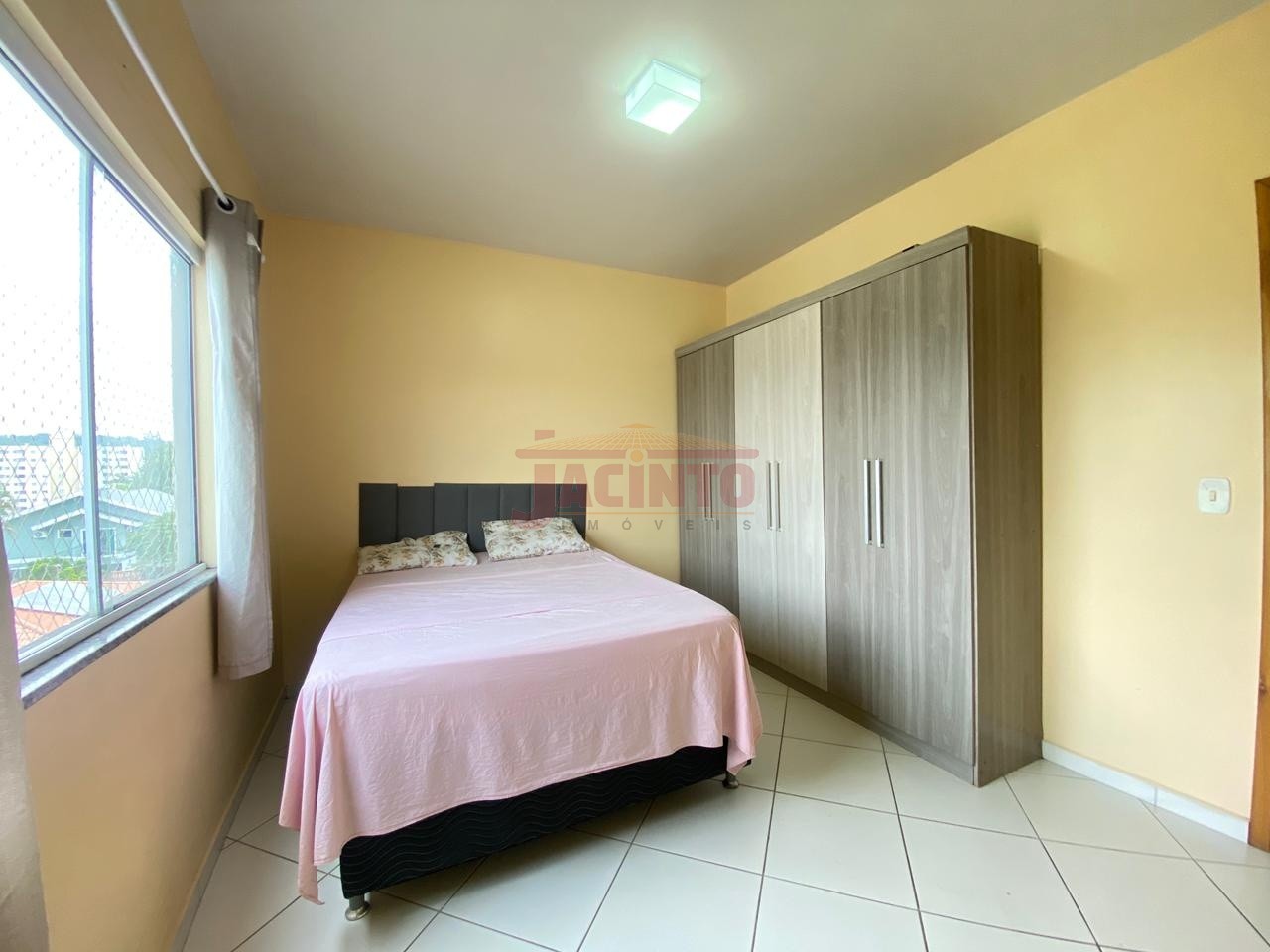 Apartamento semi mobiliado com 2 dormitórios no Bairro Itoupava Central. — foto 6