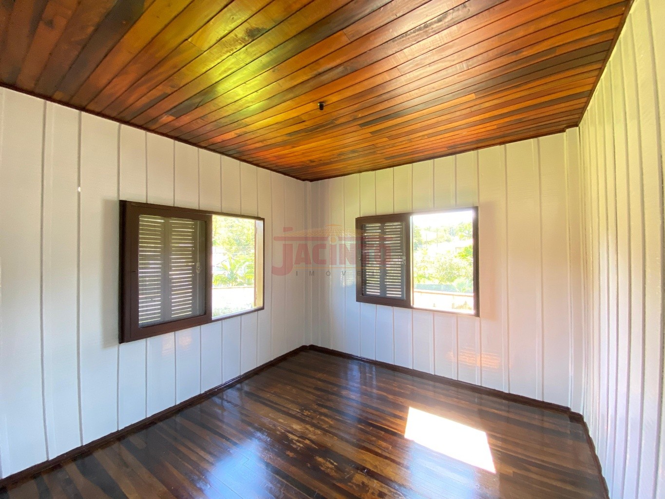 Casa mista com 3 dormitórios no Bairro Fidélis. — foto 4