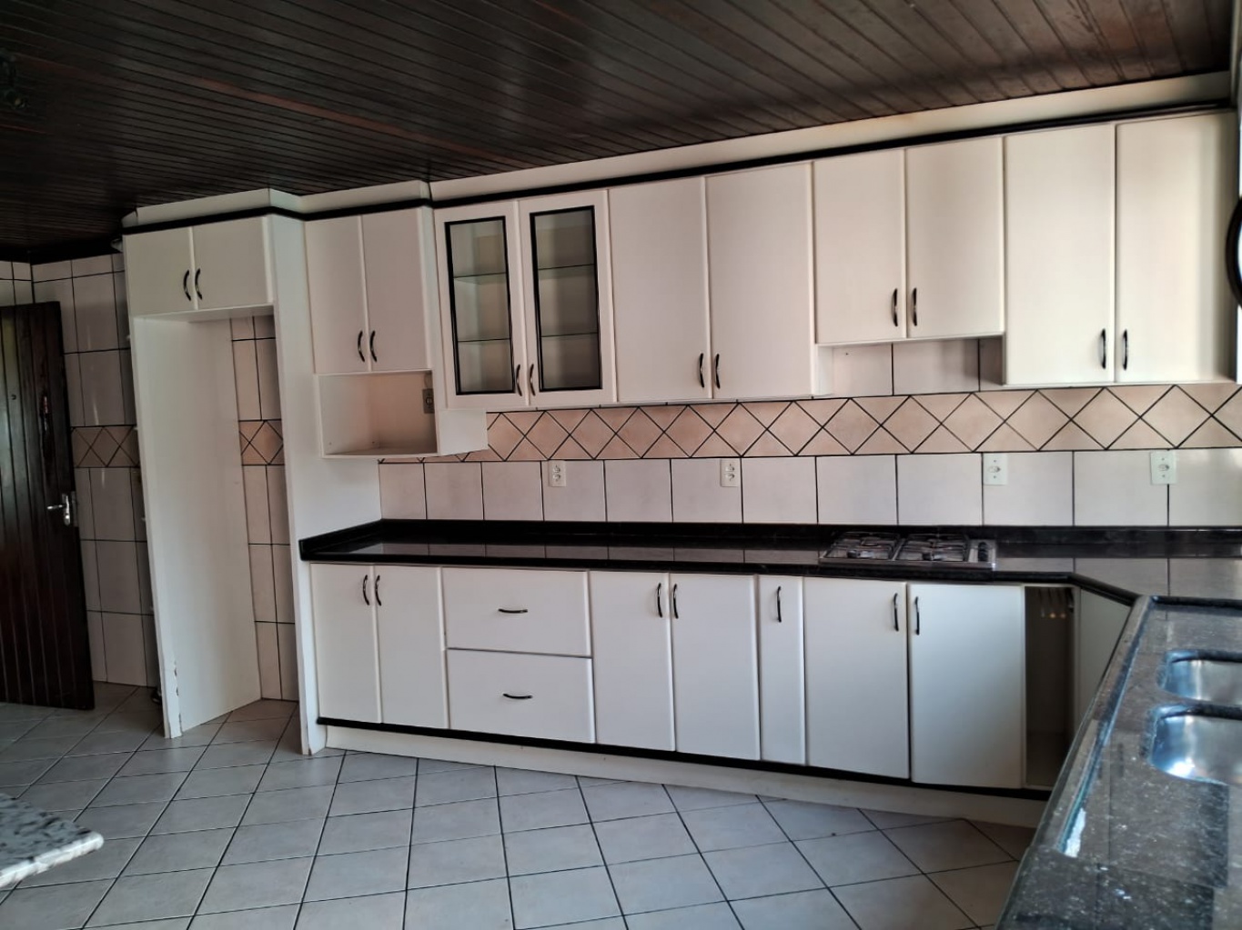 Ótimo imóvel de 02 dormitórios e 02 suítes no bairro Progresso em Blumenau SC. — foto 4