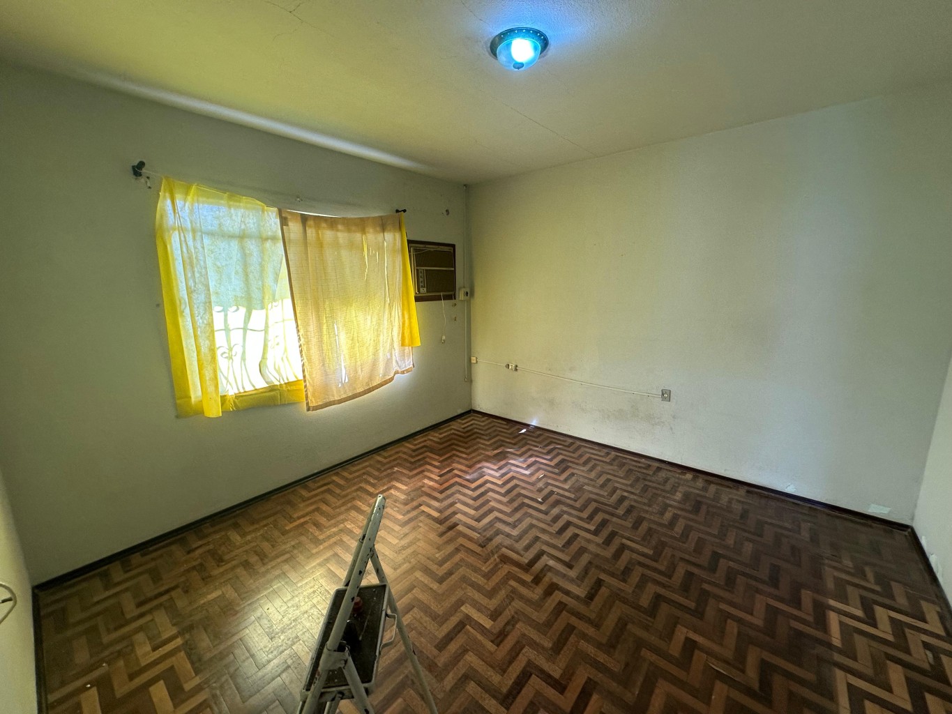 Casa a venda com amplo terreno de esquina no início da Rua Emilio Tallmann — foto 7