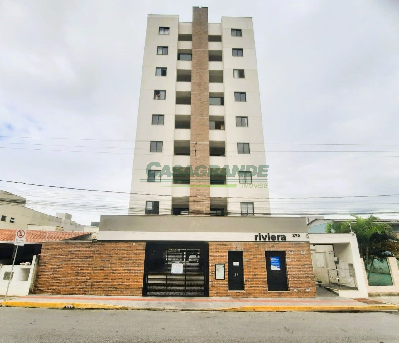 Ótimo Apartamento semi mobiliado no bairro Cidade Nova em Itajaí. - foto 1