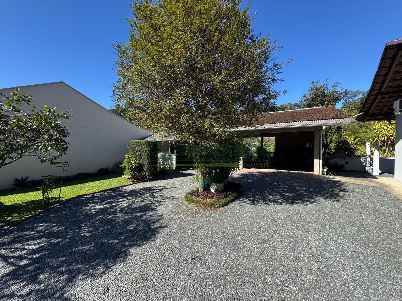 Ótima Casa no Bairro Itoupava Central em Blumenau com 3 Dormitórios (1 suíte) e 91. m — foto 5