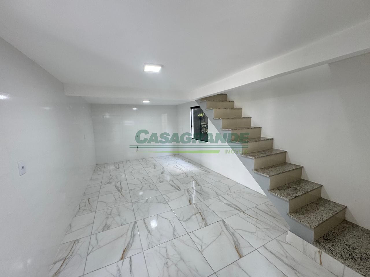 Ótima Casa no Bairro Água Verde em Blumenau com 5 Dormitórios (2 suítes) e 231 m. — foto 5