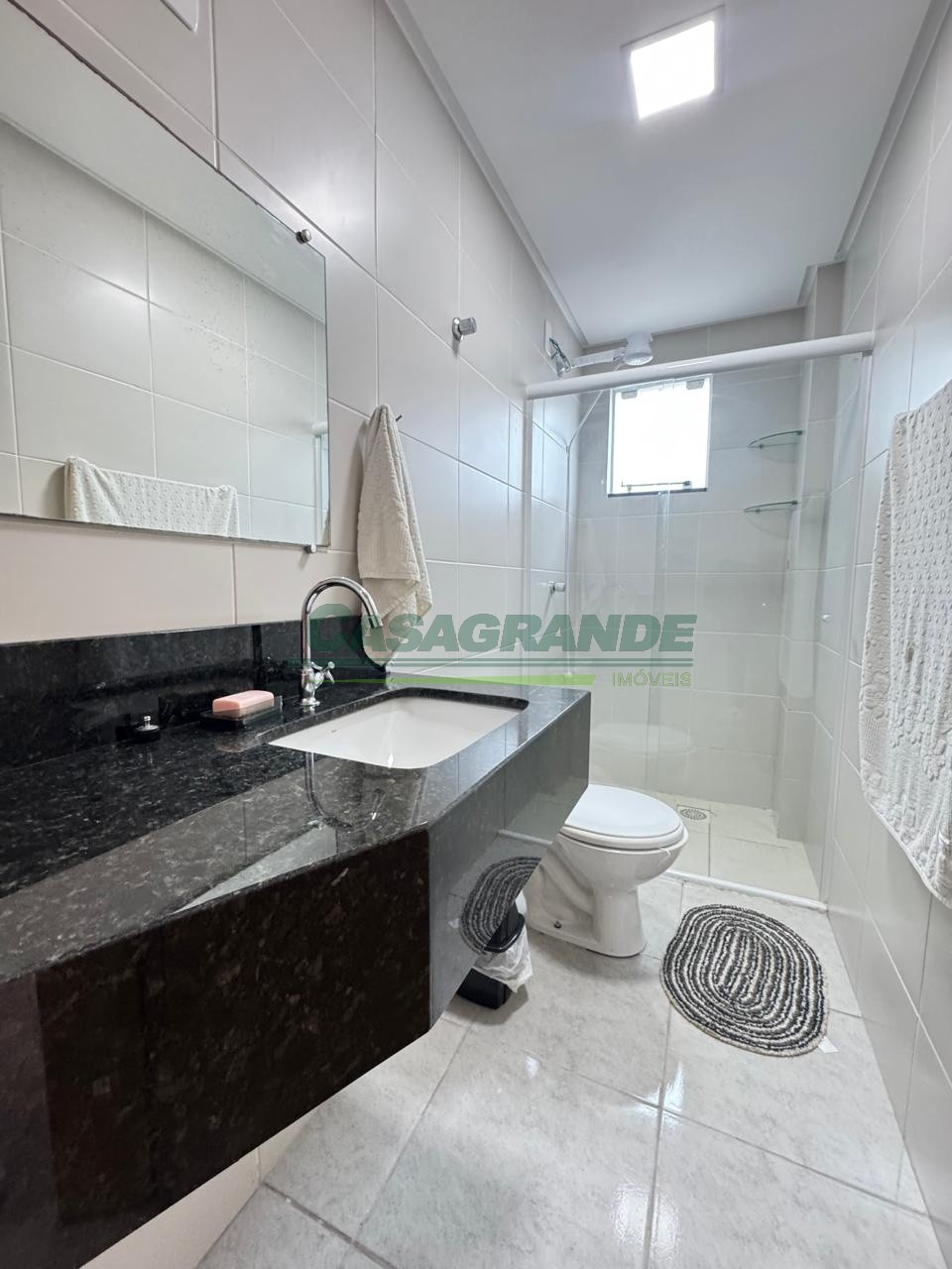 Se você busca um apartamento com localização privilegiada, a apenas 8 minutos do centro da cidade, próximo a comércios, serviços e facilidades do dia a dia, esta é a oportunidade perfeita! — foto 7