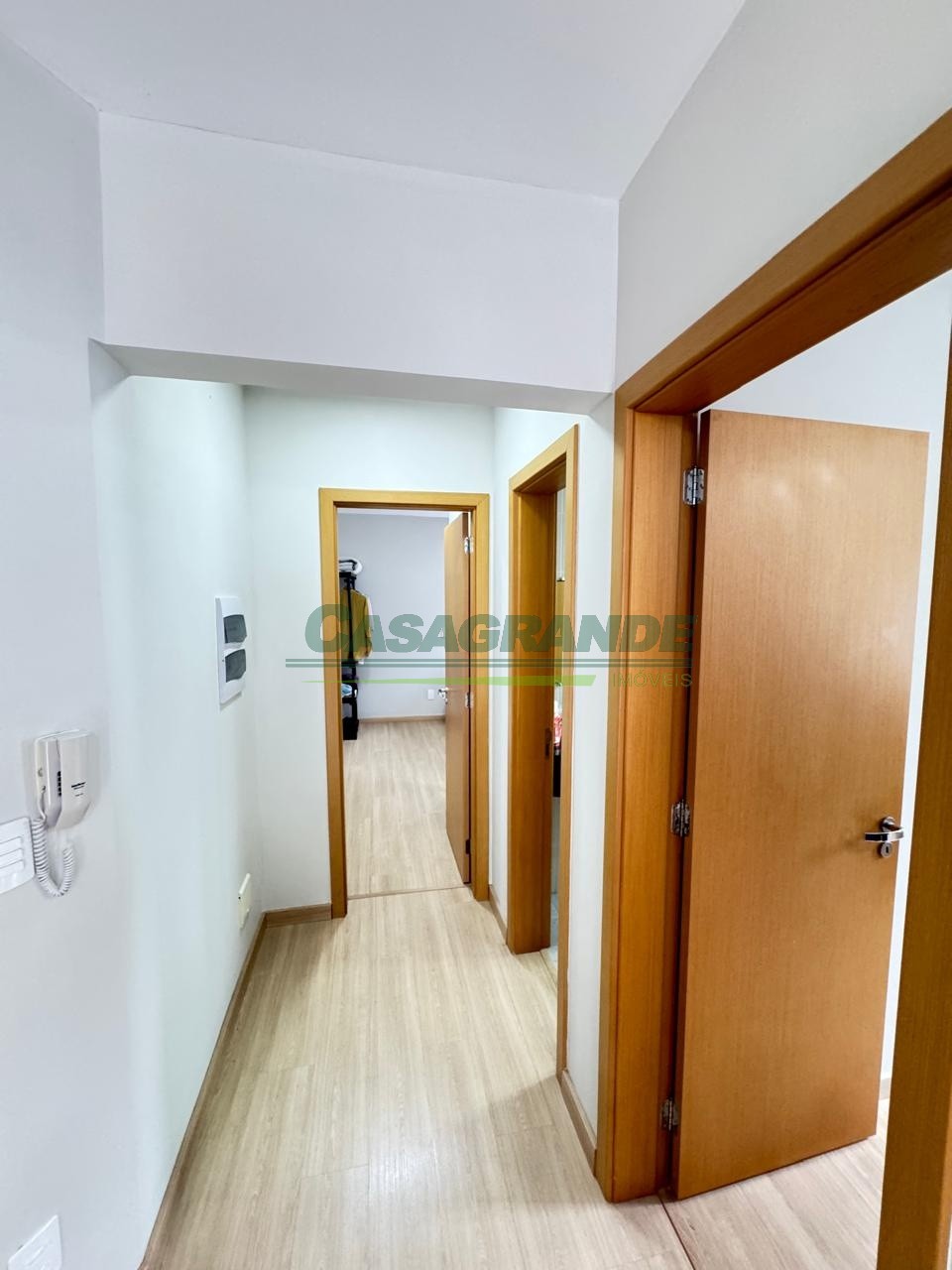 Se você busca um apartamento com localização privilegiada, a apenas 8 minutos do centro da cidade, próximo a comércios, serviços e facilidades do dia a dia, esta é a oportunidade perfeita! — foto 6