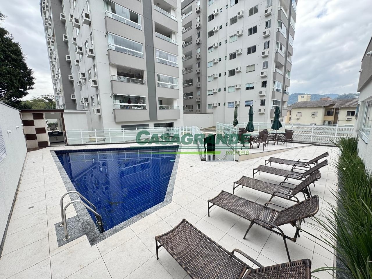 Se você busca um apartamento com localização privilegiada, a apenas 8 minutos do centro da cidade, próximo a comércios, serviços e facilidades do dia a dia, esta é a oportunidade perfeita! - foto 1