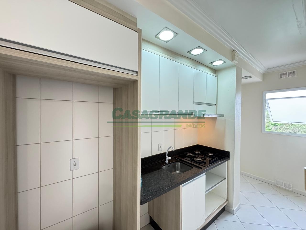 Apartamento no bairro Itoupava Central, próximo de comércios, supermercados, farmácias, ponto de ônibus. — foto 2