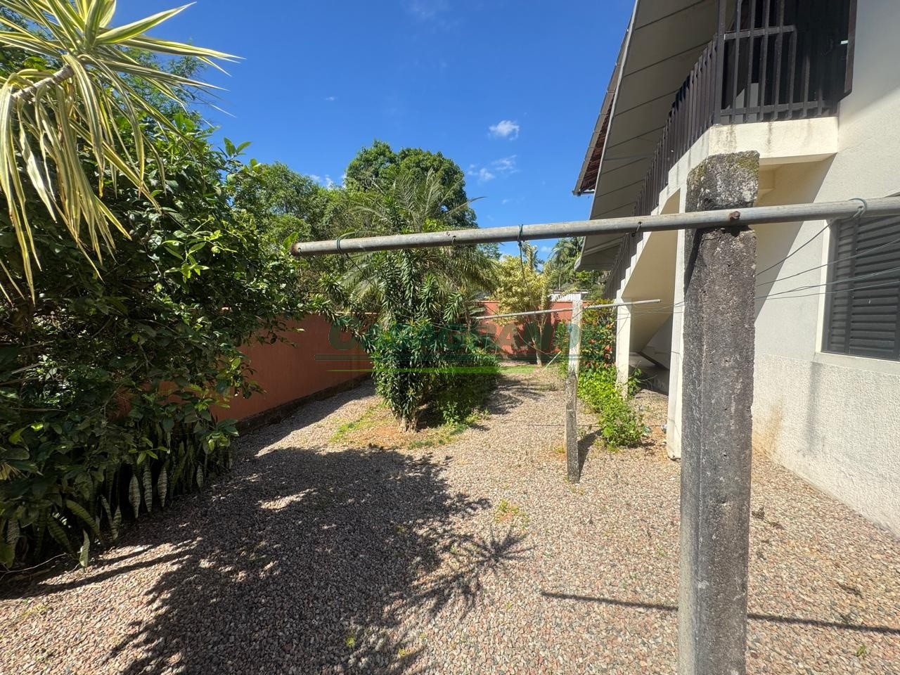 Ótima Casa no Bairro Salto Norte em Blumenau com 4 Dormitórios (1 suíte) e 380 m. — foto 7