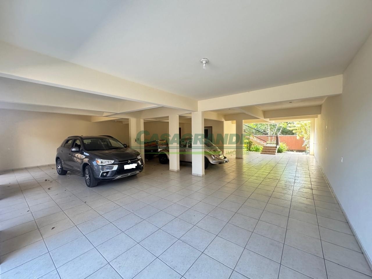 Ótima Casa no Bairro Salto Norte em Blumenau com 4 Dormitórios (1 suíte) e 380 m. — foto 5