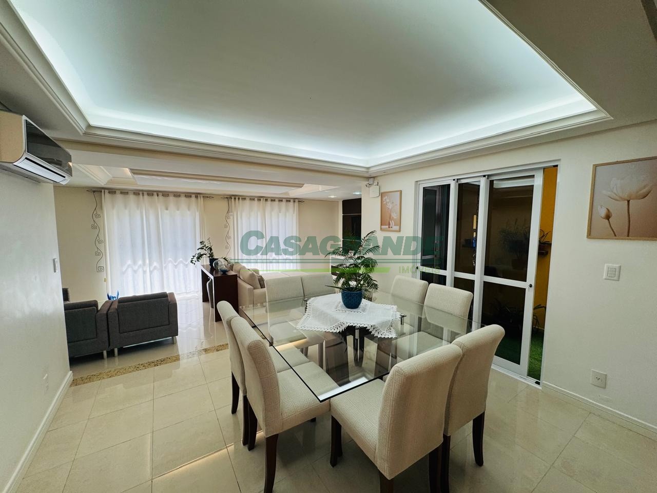 Ótima Casa no Bairro Velha em Blumenau com 3 Dormitórios (1 suíte) e 294 m . — foto 5